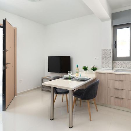 Rhodes Luxury Apartments Rhodes Island ภายนอก รูปภาพ
